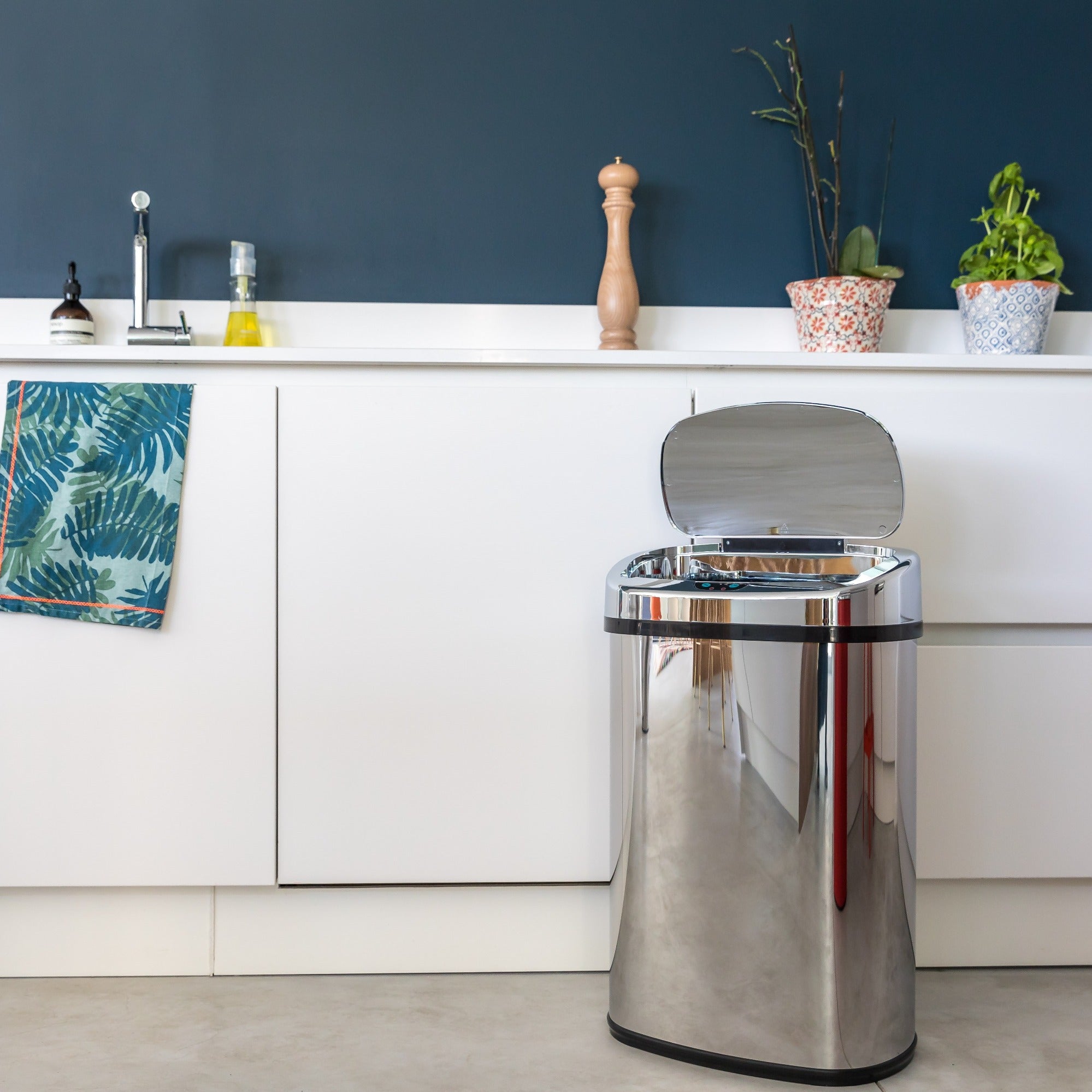 Red Deco Majestic 68L poubelle automatique inox