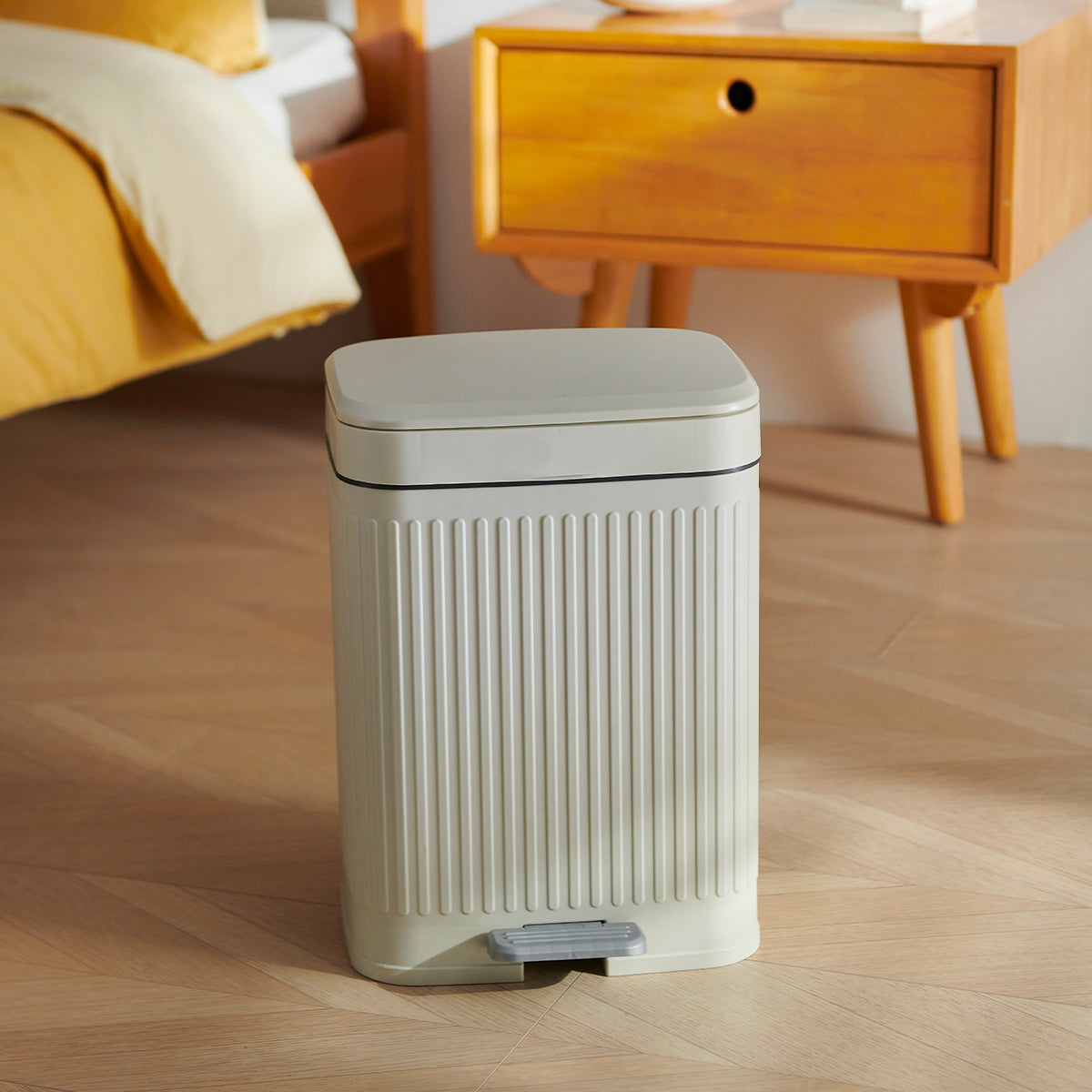 Red Deco AURA 12L poubelle à pédale blanche plastique