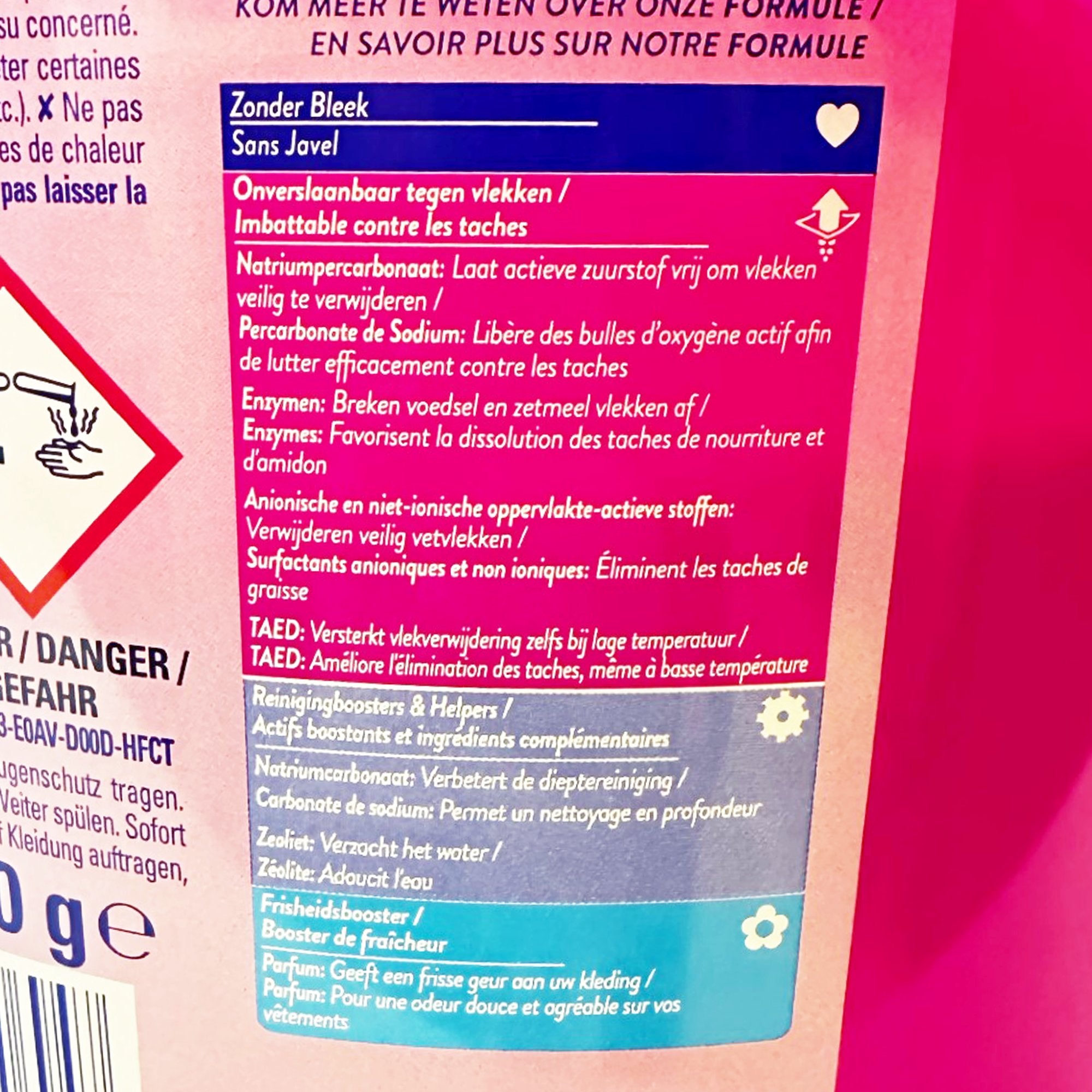 Vanish Oxi Action poudre détachante rose linge couleur