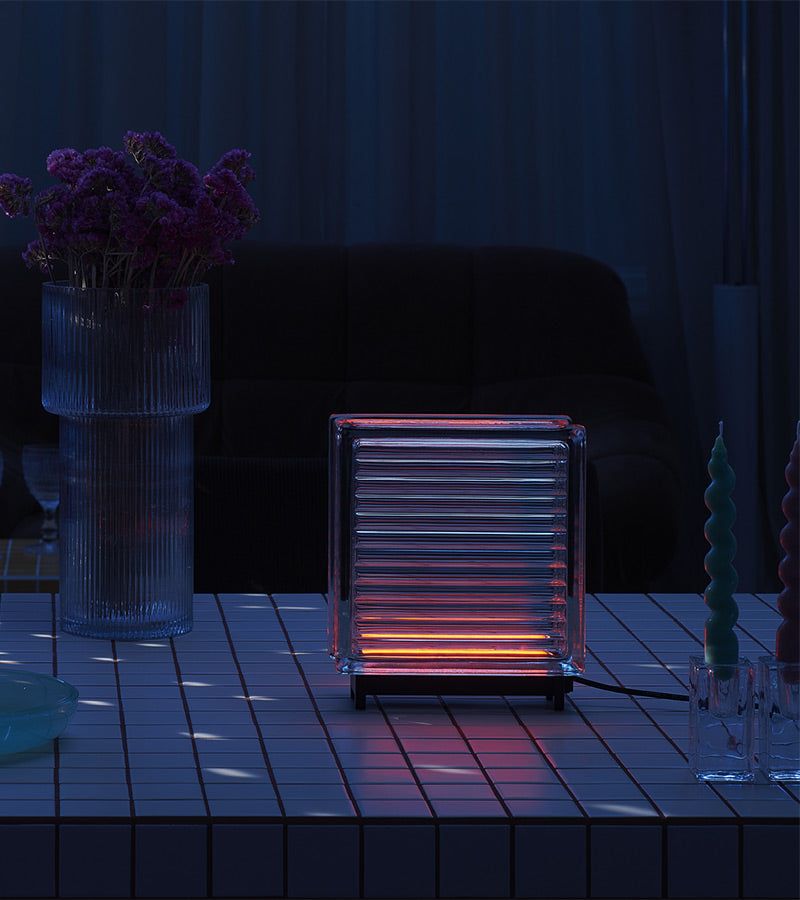 L'avant gardiste Kismas Lampe Linear lampe carrée verre strié