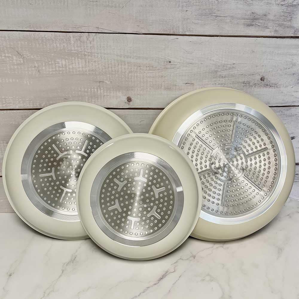 Arthur Martin AM4754 lot 3 poêles aluminium induction blanc cassé