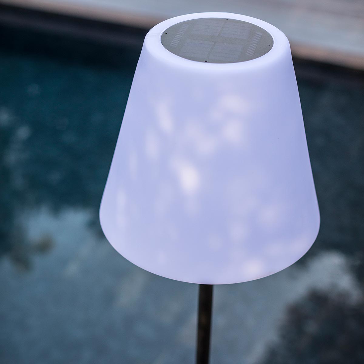 Red Deco Standy Solar H150cm lampadaire solaire blanc chaud