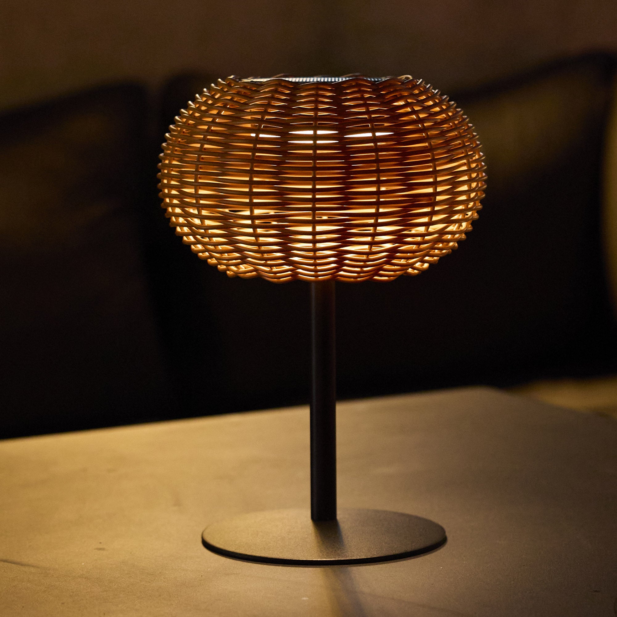 Red Deco Samira Solar lampe table solaire polyrotin H25cm