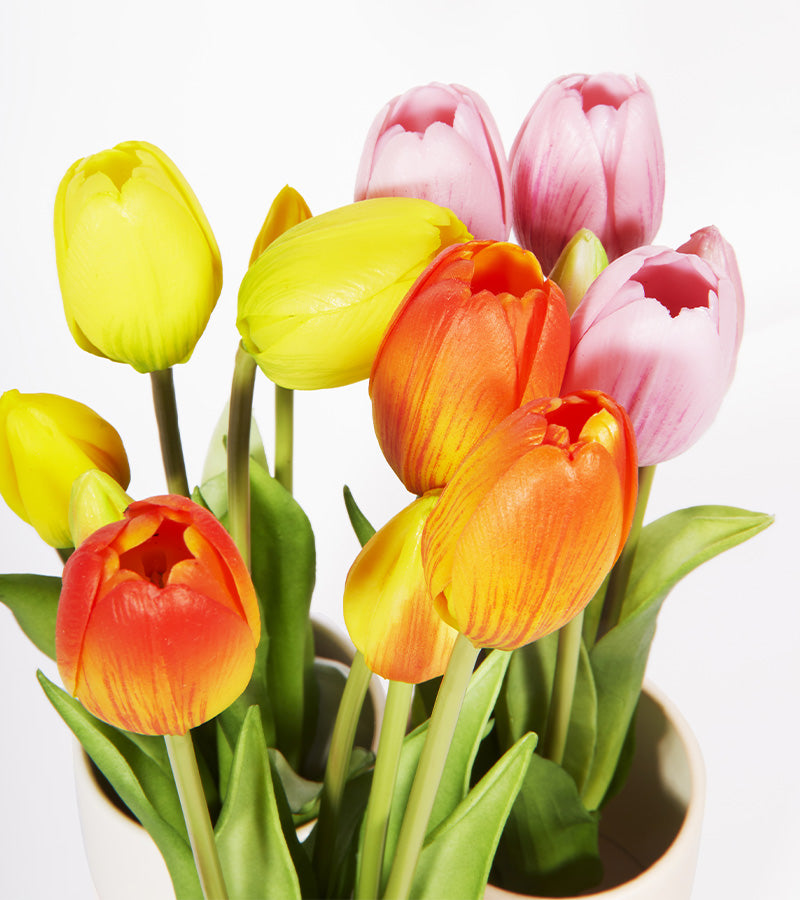 L'avant gardiste bouquet tulipes artificielles jaune