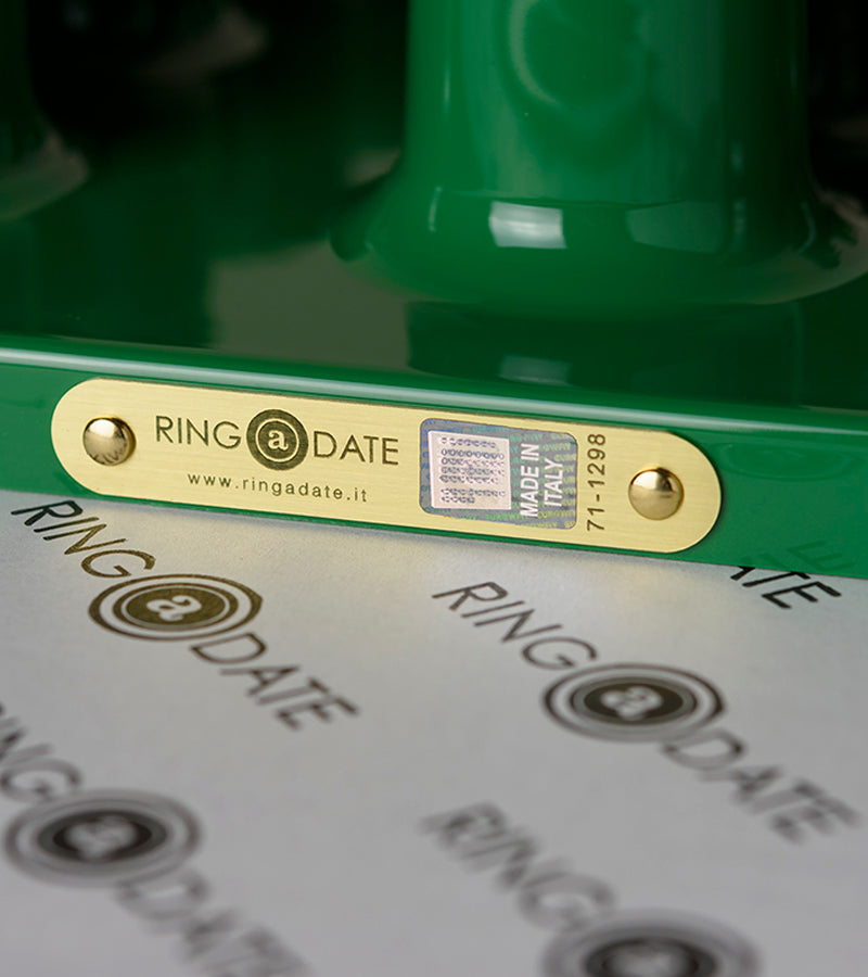 L'avant gardiste Ring a Date calendrier perpétuel vert