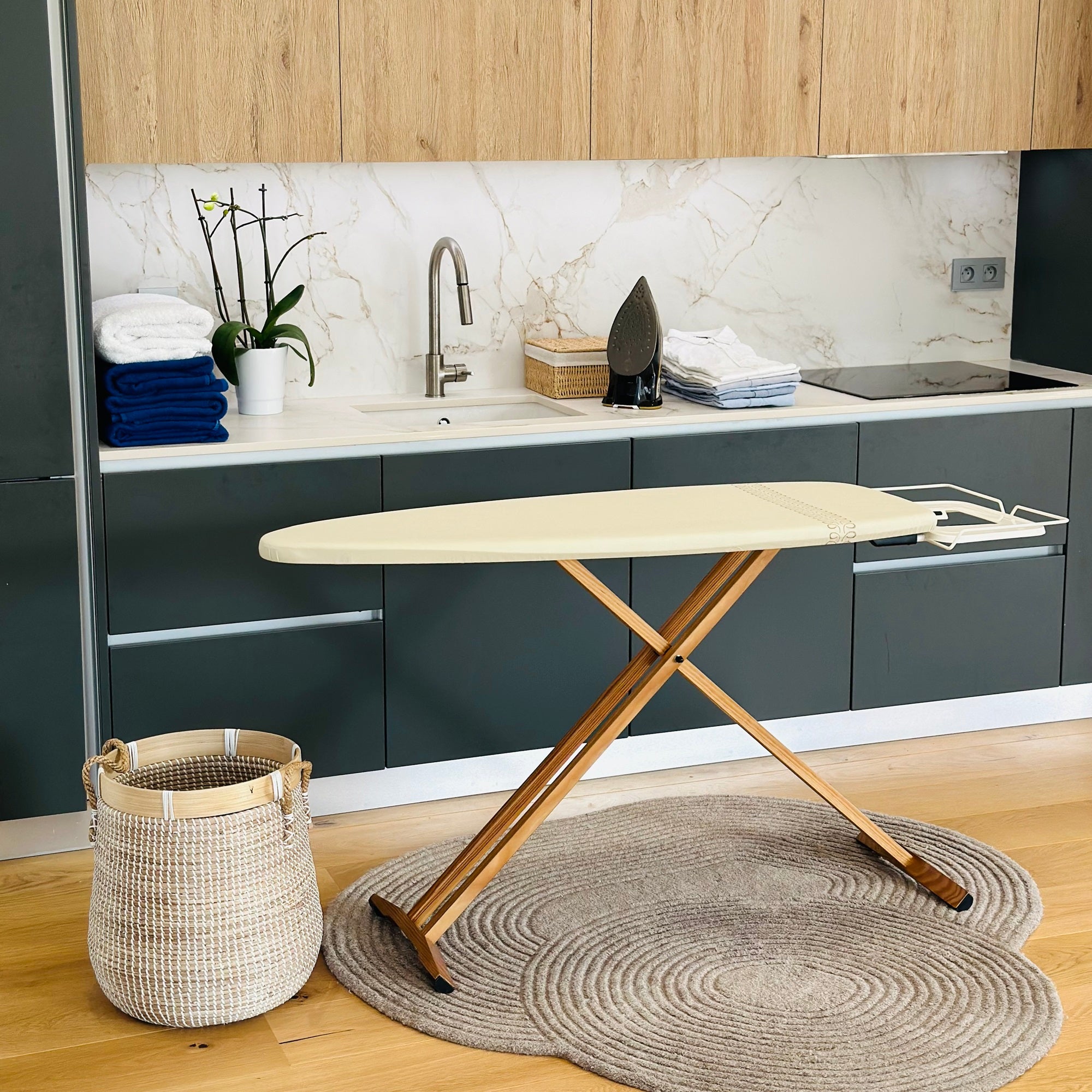 Red Deco Taiga table à repasser bois 130x47cm réglable
