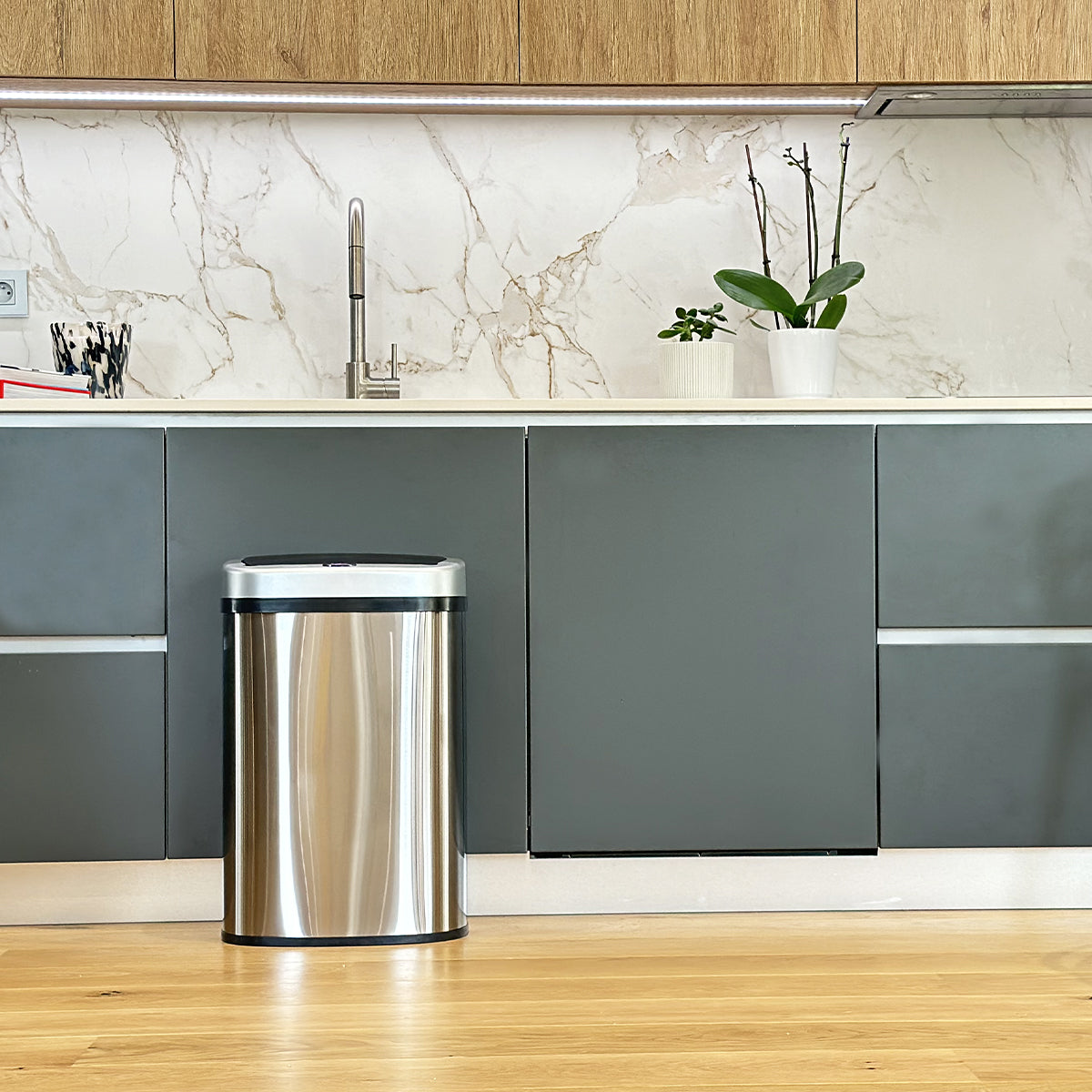 Red Deco Majestic Silver poubelle automatique 58L inox