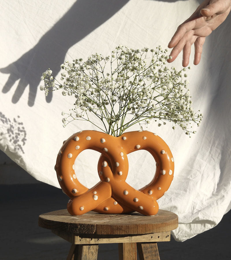 L'avant gardiste Vase Bretzel vase original insolite