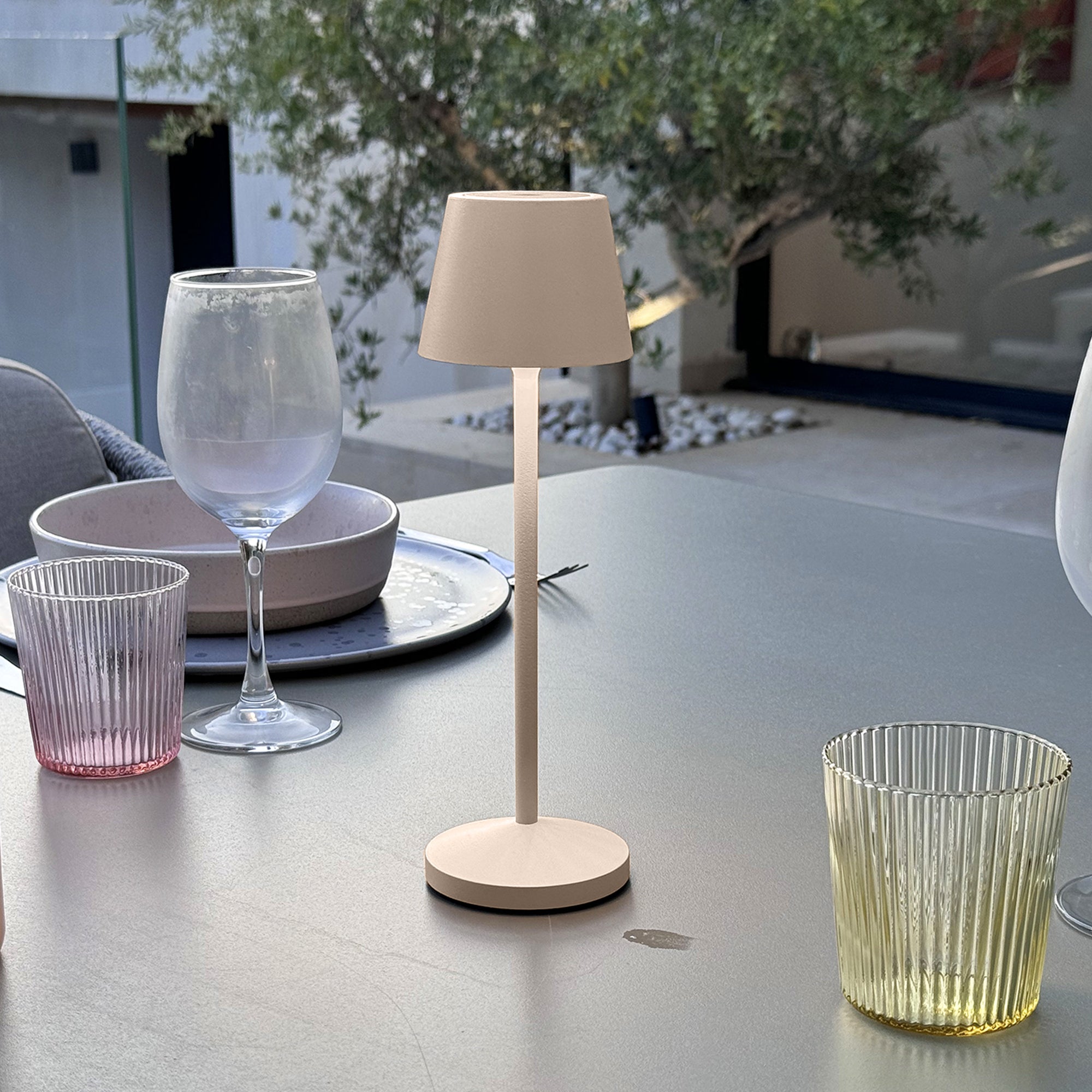 Red Deco Emily Sand lampe de table sable beige H25cm