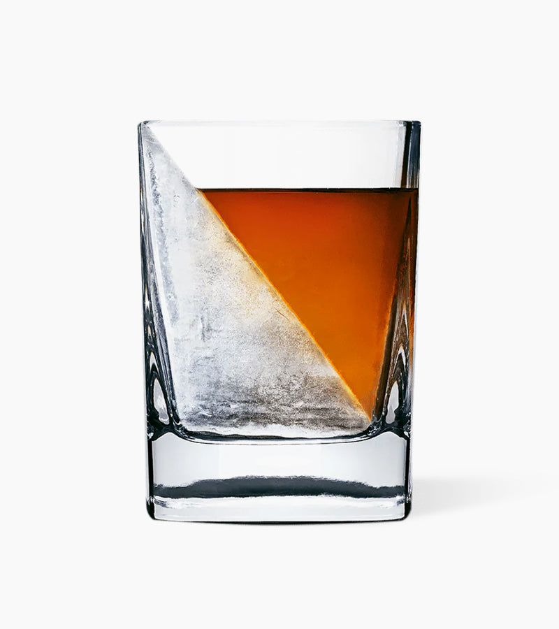 L'avant gardiste Whisky Wedge verre à whisky refroidisseur