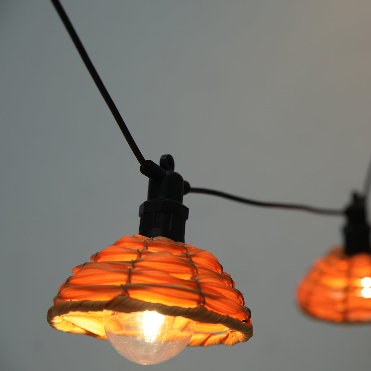 Red Deco Cottage guirlande lumineuse 10 globes rotin 5,70m
