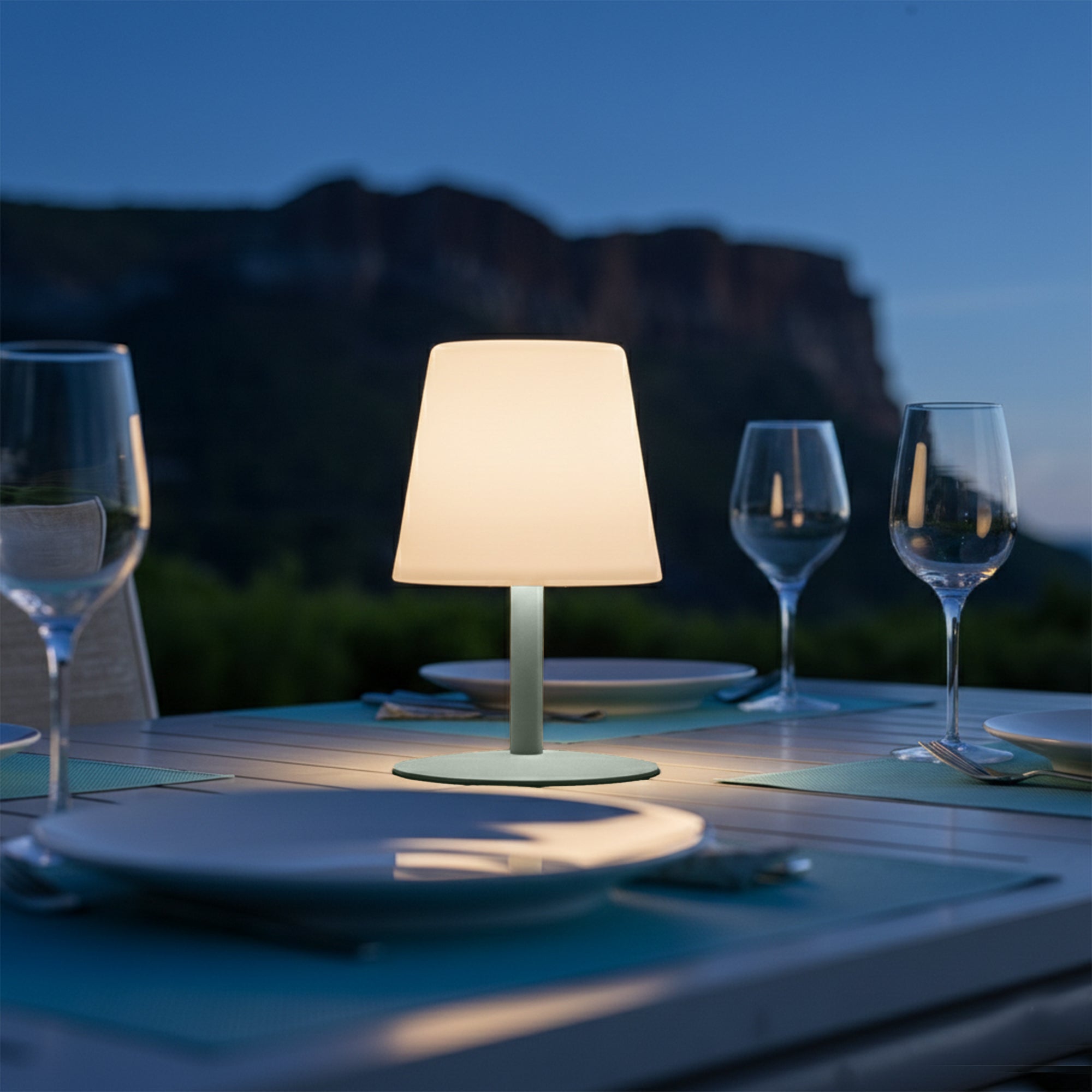 Red Deco Standy Mini lampe sans fil olive LED H25 cm