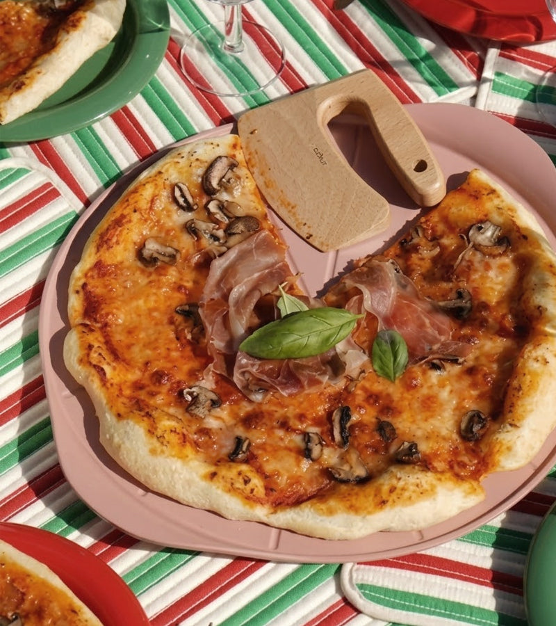 L'avant gardiste Le Formidable plat à pizza fougère