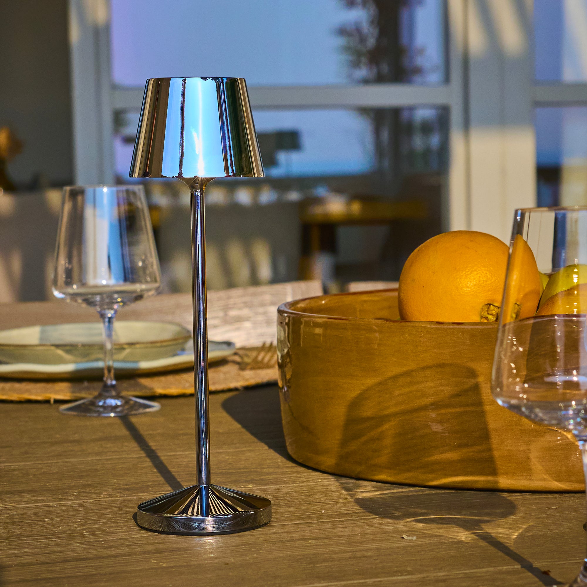 Red Deco Emily lampe table sans fil argent LED blanc chaud