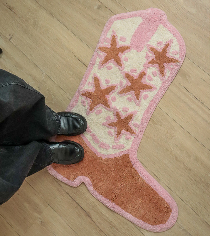 L'avant gardiste tapis botte de cowboy entrée salon