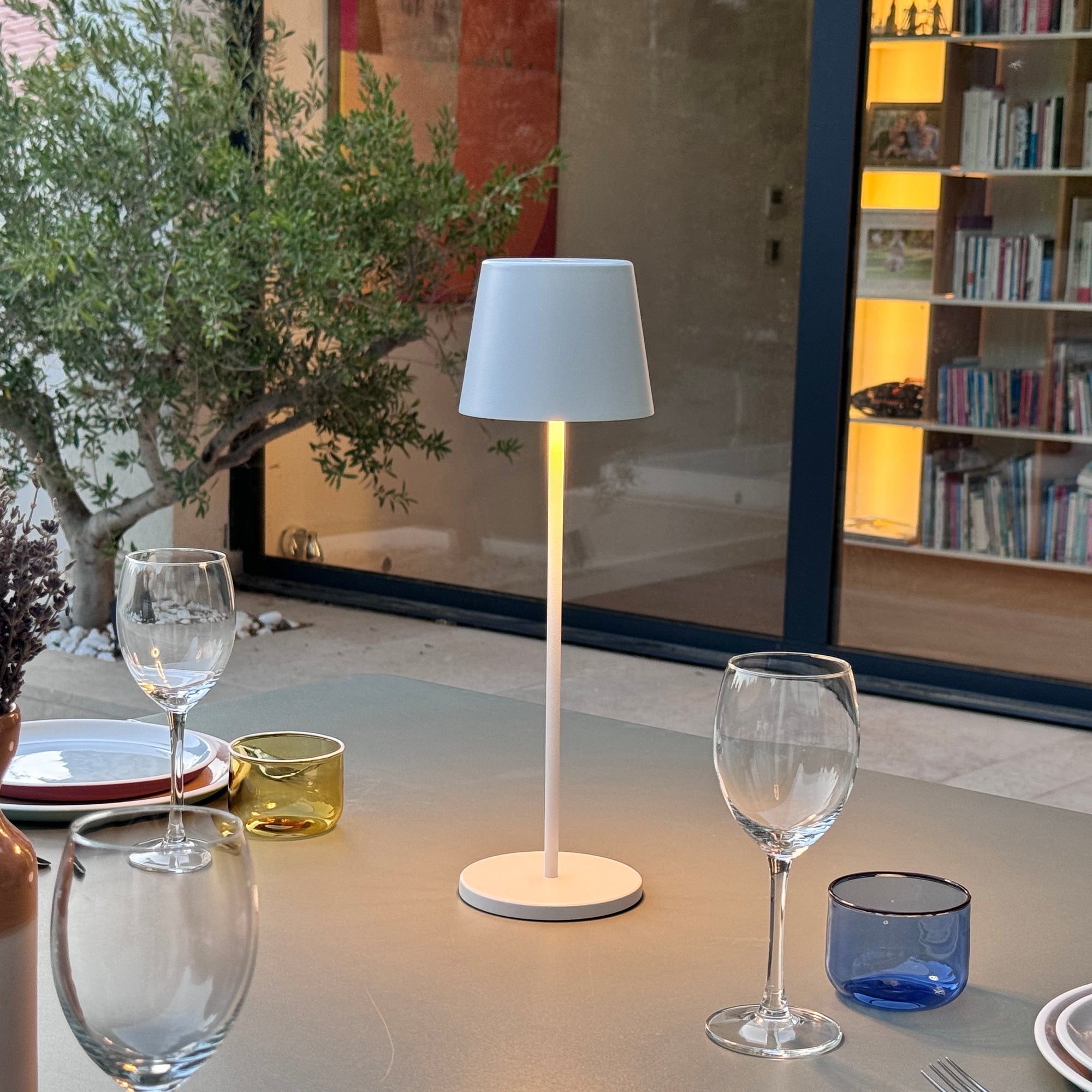 Red Deco KELLY WHITE lampe sans fil blanche touch 38cm