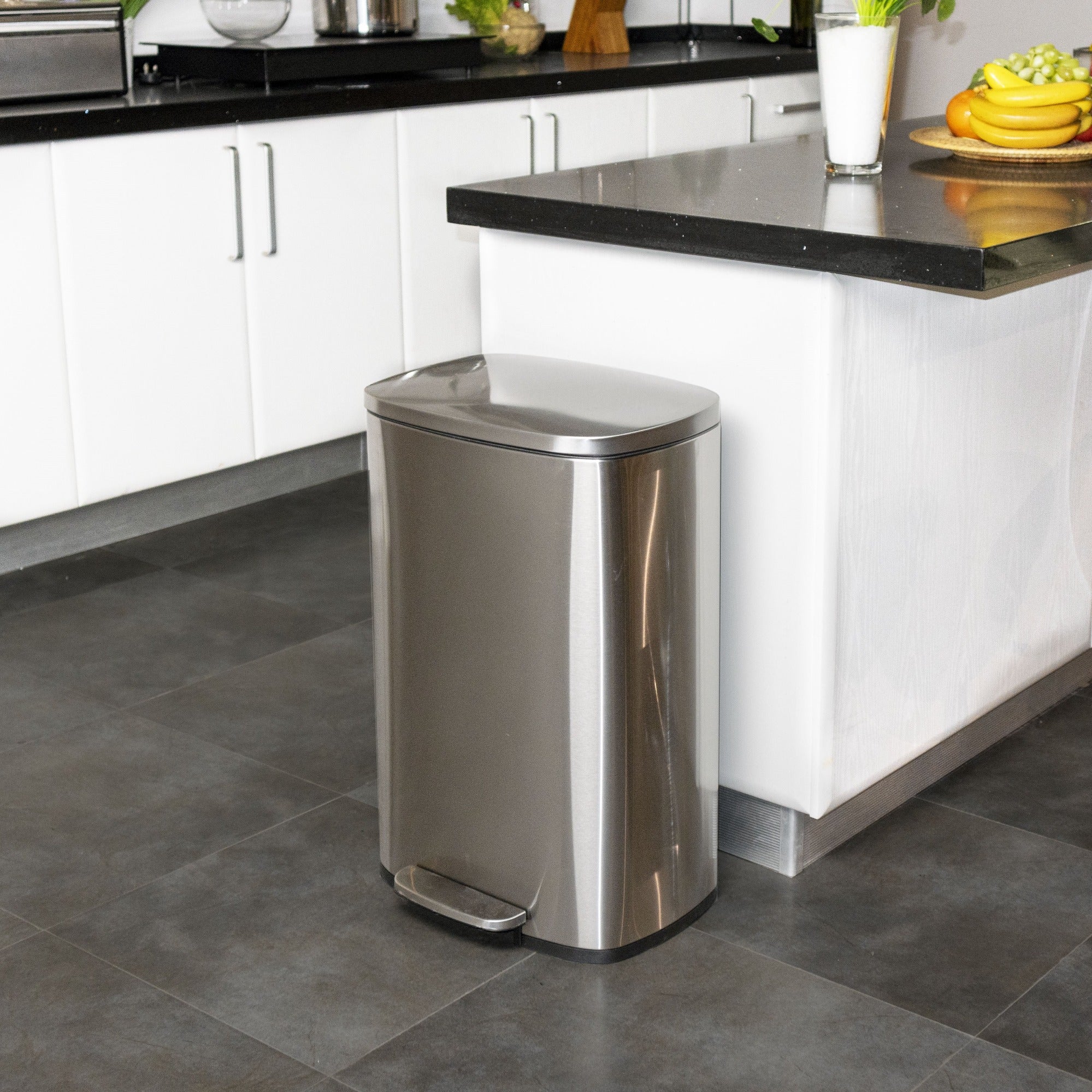 Red Deco Admiral poubelle à pédale 50L inox brossé