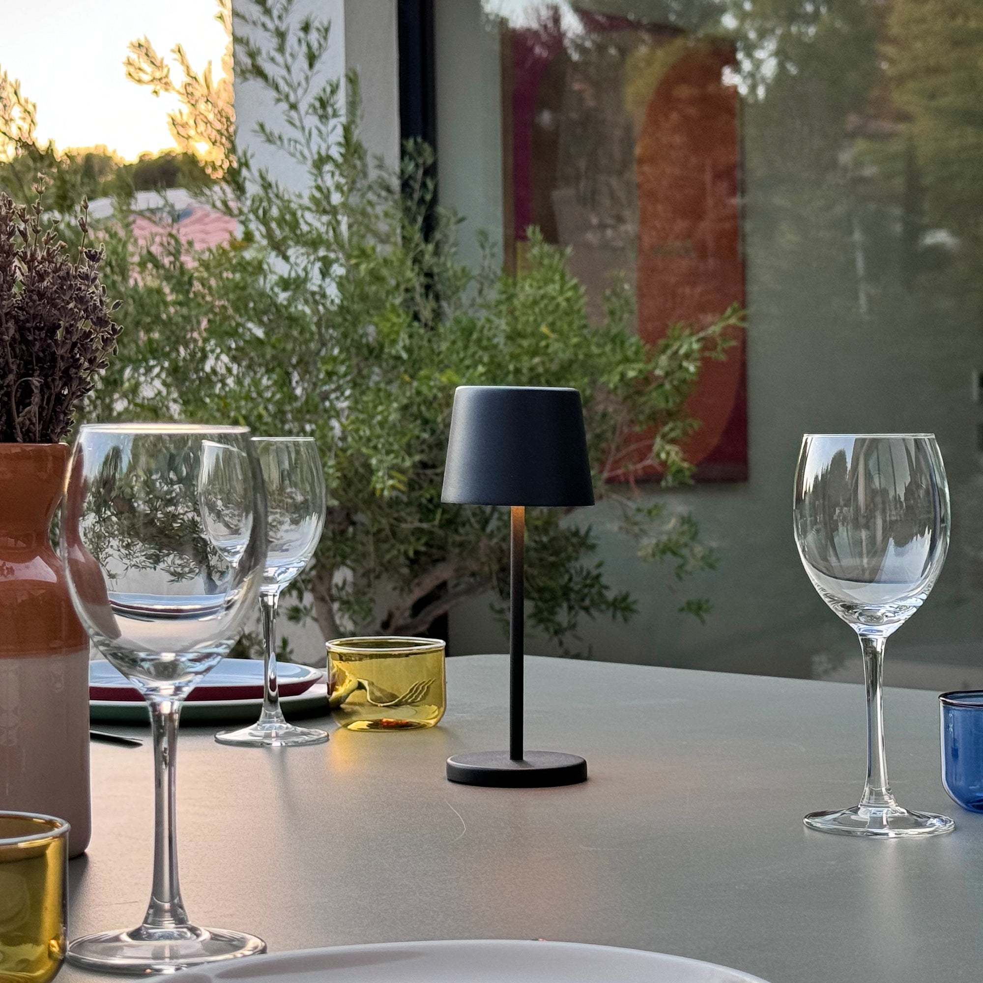 Red Deco Kelly Mini lampe table sans fil noire LED H22cm
