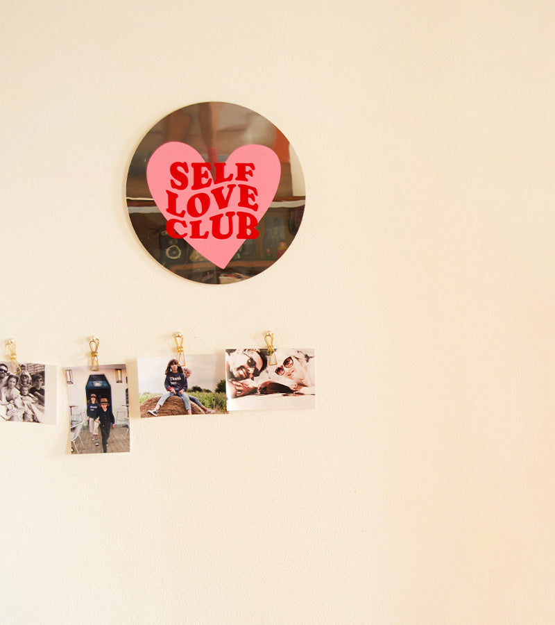 L'avant gardiste Miroir Self love club miroir déco
