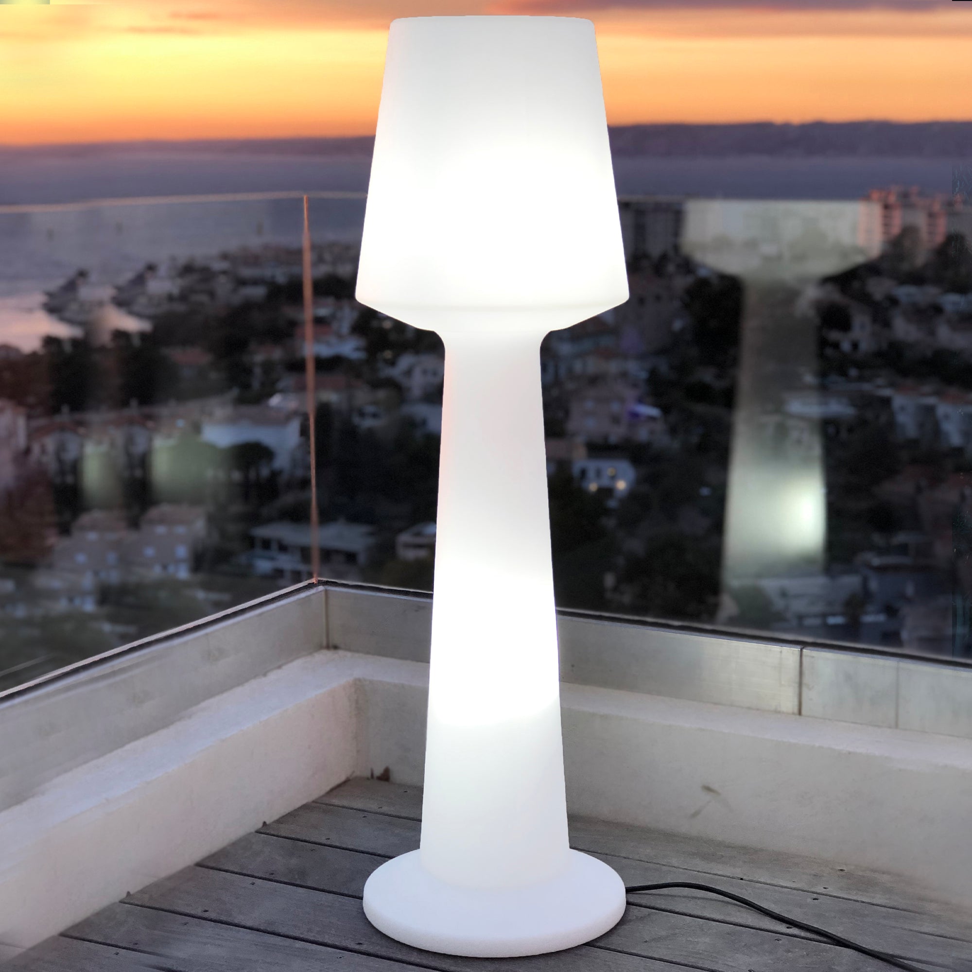 Red Deco Austral H110cm lampadaire filaire LED blanc froid