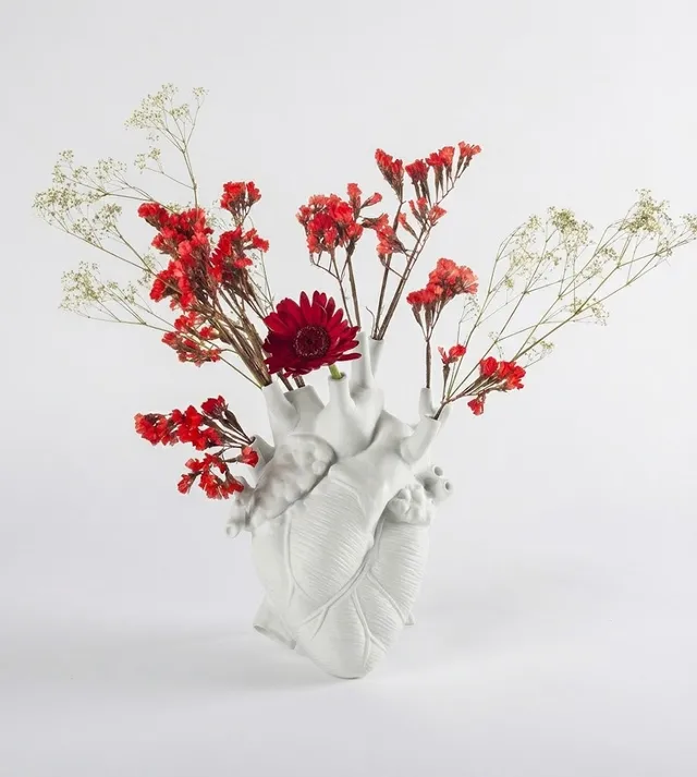 Seletti Love in Bloom vase coeur porcelaine anatomique