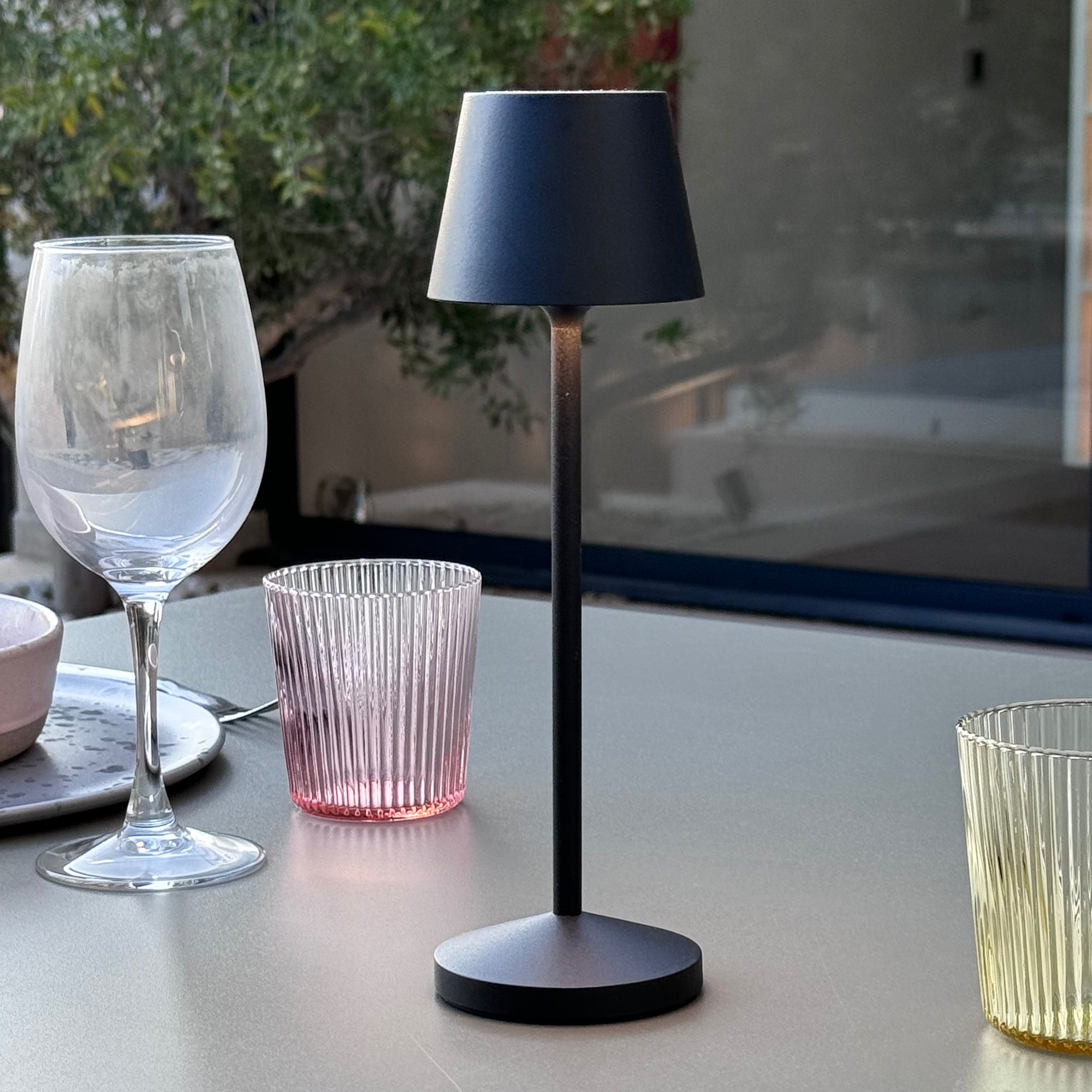 Red Deco Emily lampe sans fil noire H25cm LED 3000K