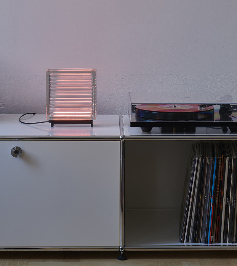 L'avant gardiste Kismas Lampe Linear lampe carrée verre strié