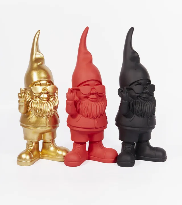 L'avant gardiste Bernardo nain de jardin statue rouge doré noir