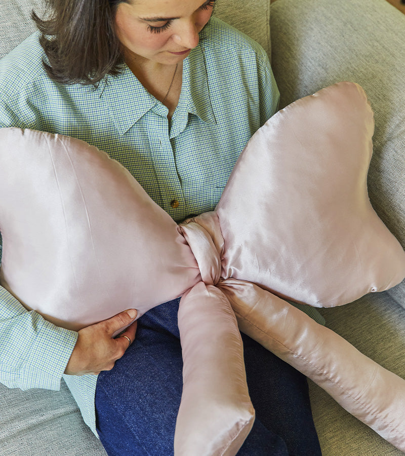 Oreiller nœud satin coussin déco chambre cocooning