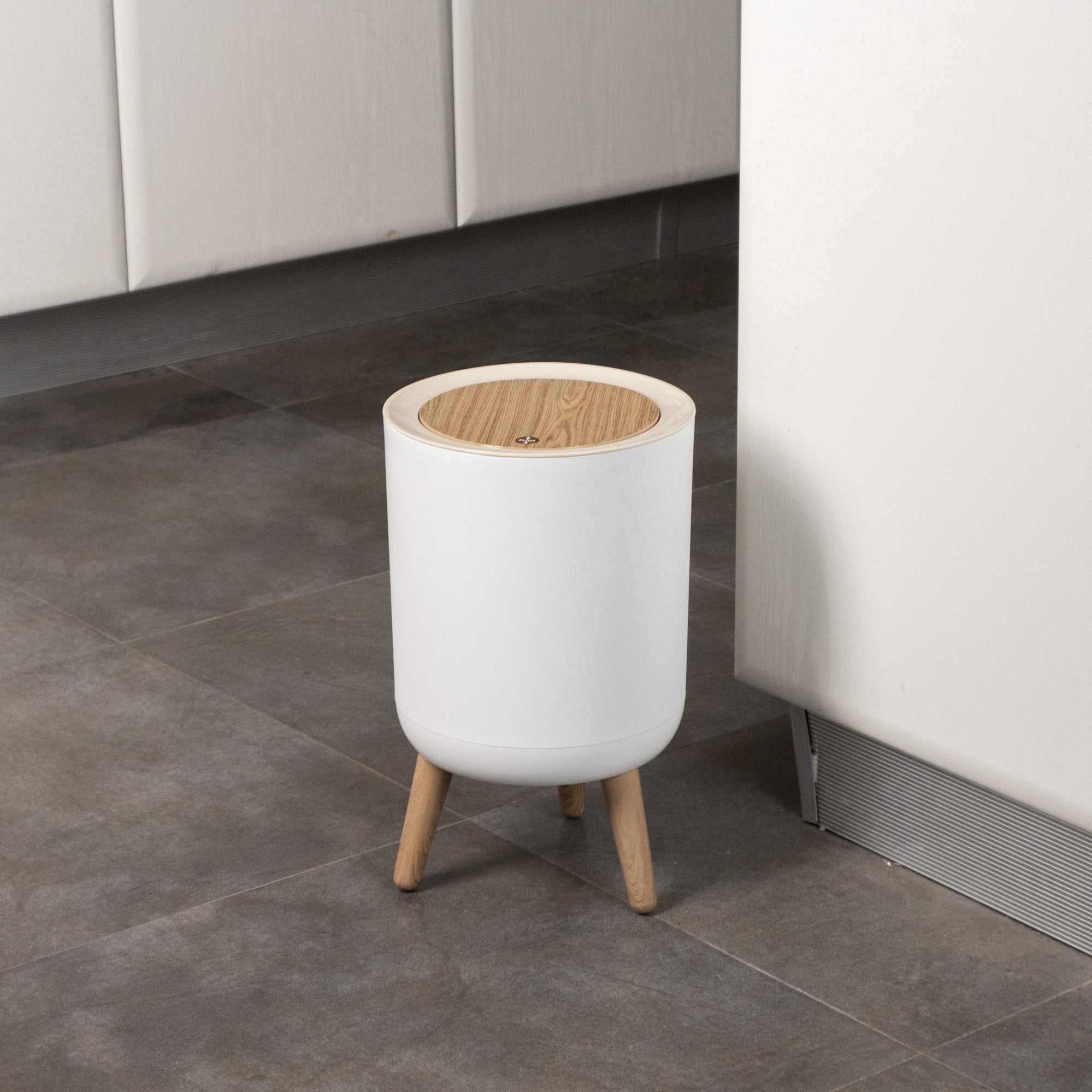Red Deco Malmo lot 3 poubelles salle de bain bois 7L touch