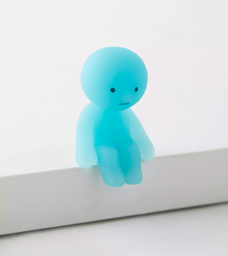 L'avant gardiste Smiski Toilet figurine fluorescente phosphorescente