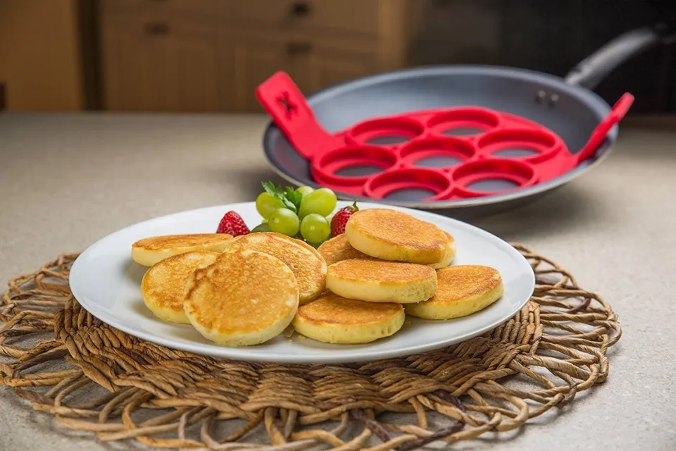 Shop-Story Maison Moule Silicone 7 Blinis Pancakes 23,5cm
