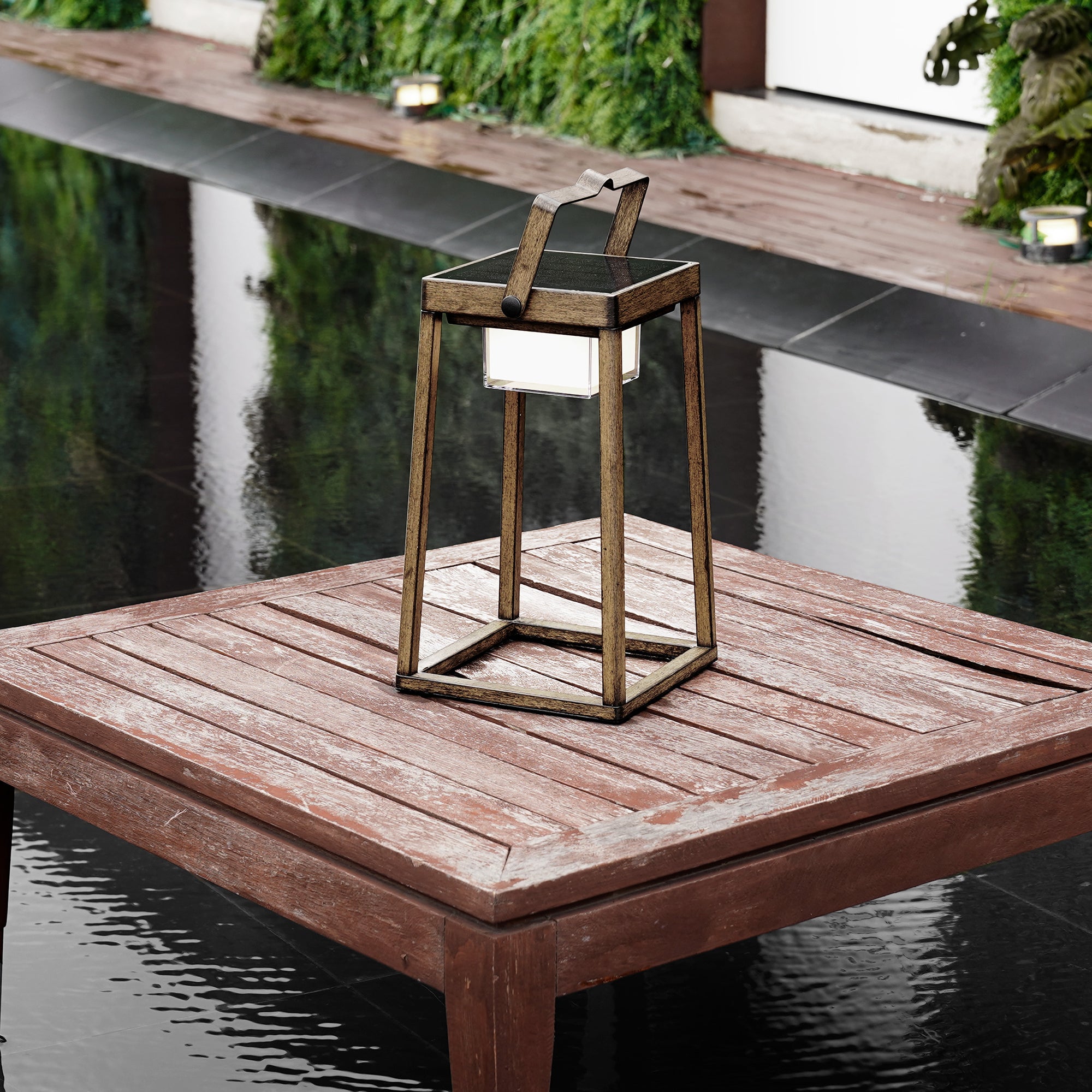 Red Deco Verona lanterne solaire effet bois H30cm blanc chaud