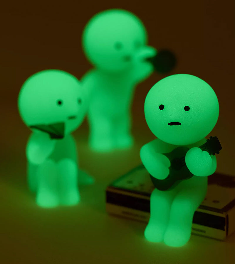 Smiski Sunday Figurine Fluorescente Boîte Surprise salon