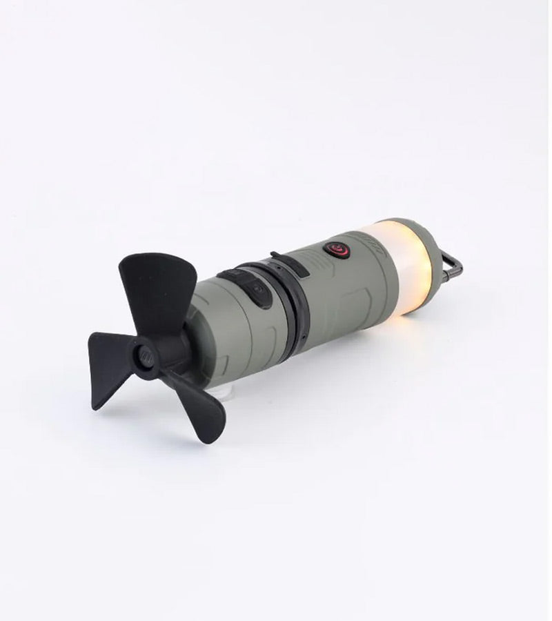 L'avant gardiste Outdoor kit campeur 7-en-1 outils compact