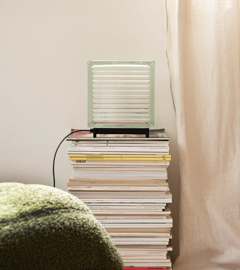 L'avant gardiste Kismas Lampe Linear lampe carrée verre strié