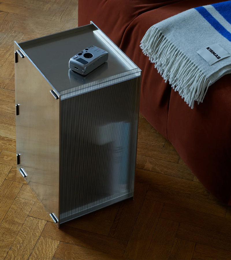 Neowise table d'appoint aluminium translucide design