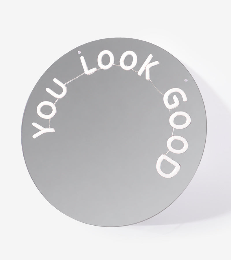 L'avant gardiste You look good miroir LED message