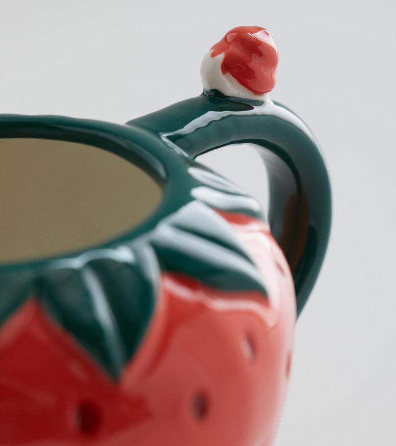 L'avant gardiste Vaisselle & Table Fun Mug fraise céramique escargot