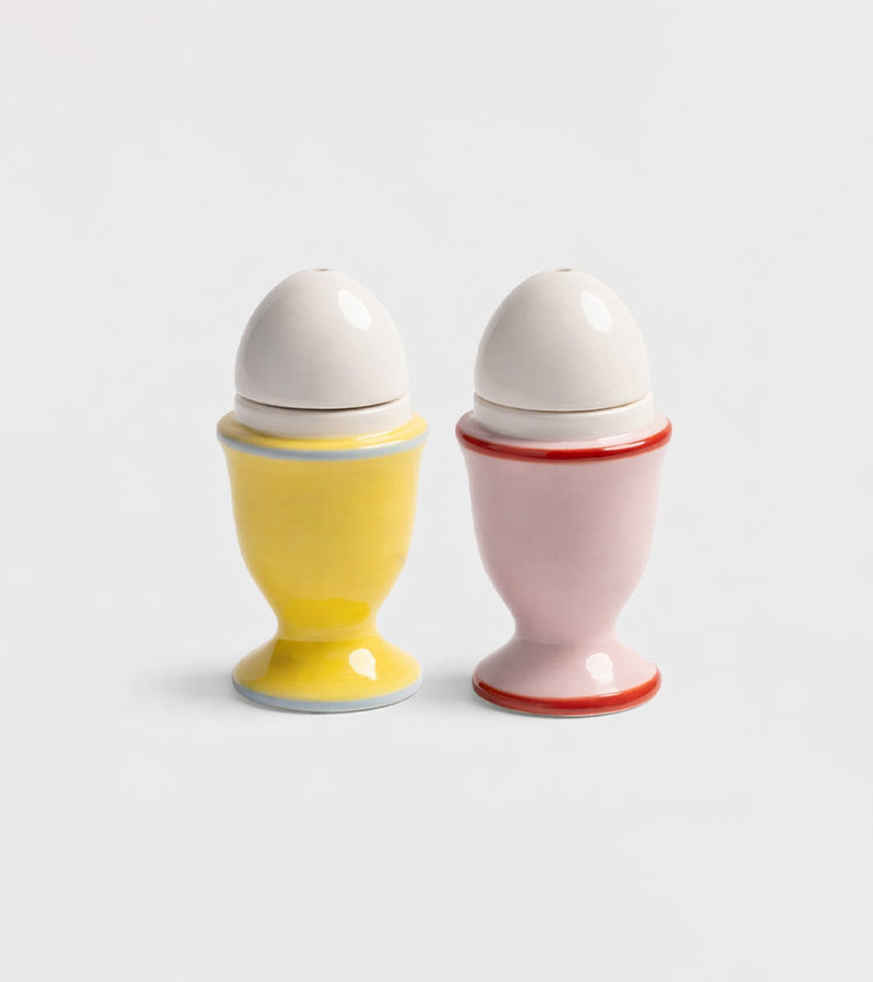 L'avant gardiste Vaisselle & Table Fun salière poivrière oeuf coque jaune