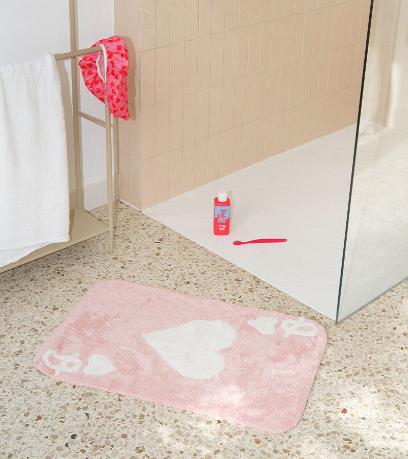L'avant gardiste Tapis Reine de coeur tapis déco coeur