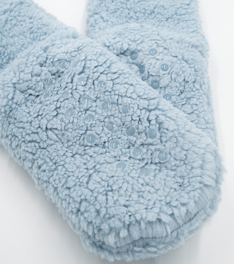 L'avant gardiste chaussettes cocooning moumoute gris