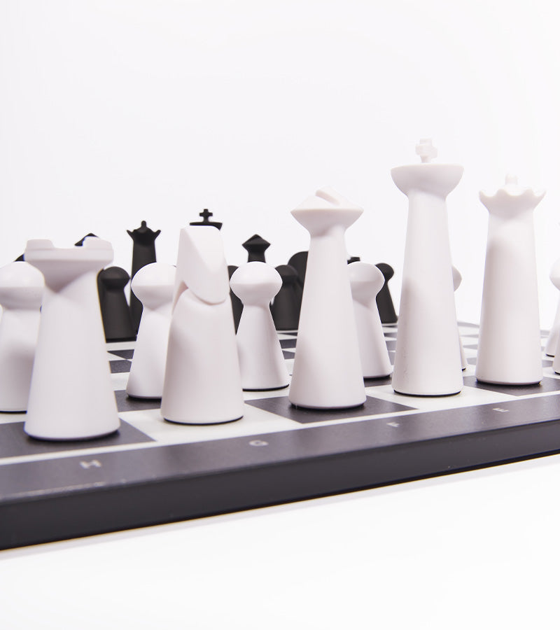 L'avant gardiste GoChess Mini échiquier intelligent connecté
