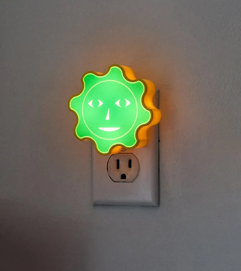L'avant gardiste Déco lumineuse prise-veilleuse Everybody Dusen Dusen