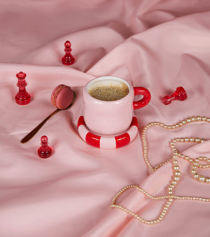 L'avant gardiste Vaisselle & Table Fun tasse Love rose rouge avec soucoupe