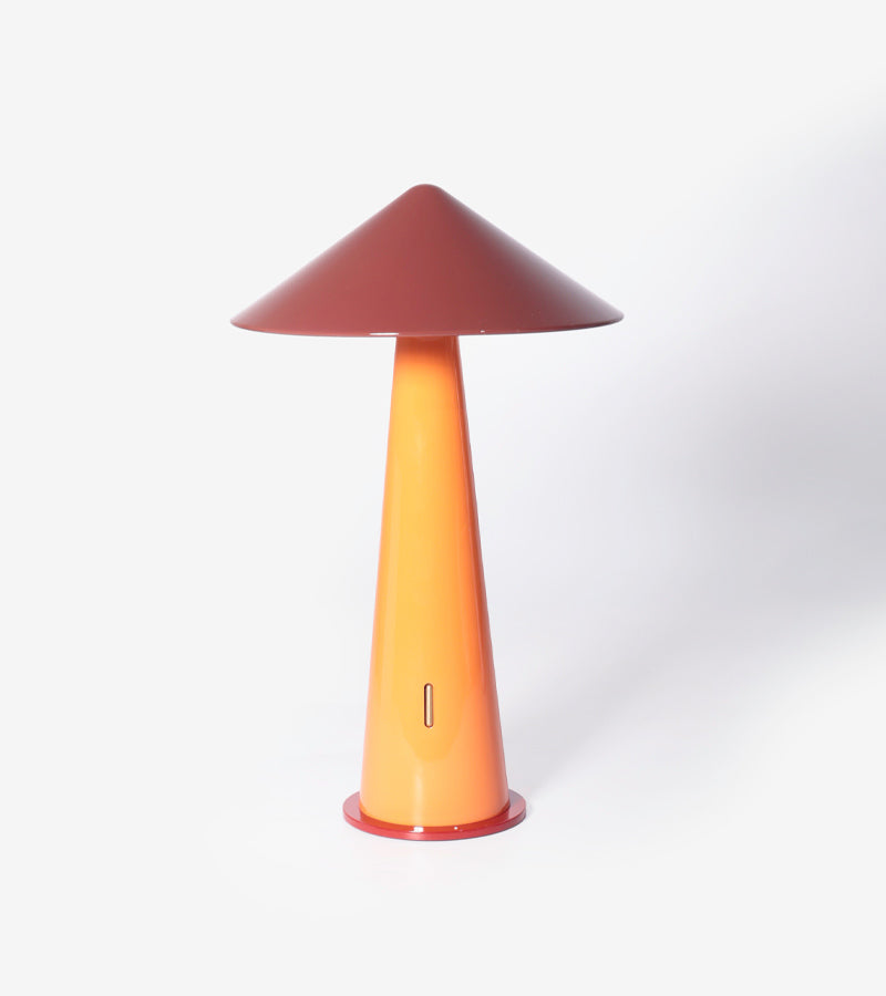 L'avant gardiste Tipsy lampe portable rose poudré