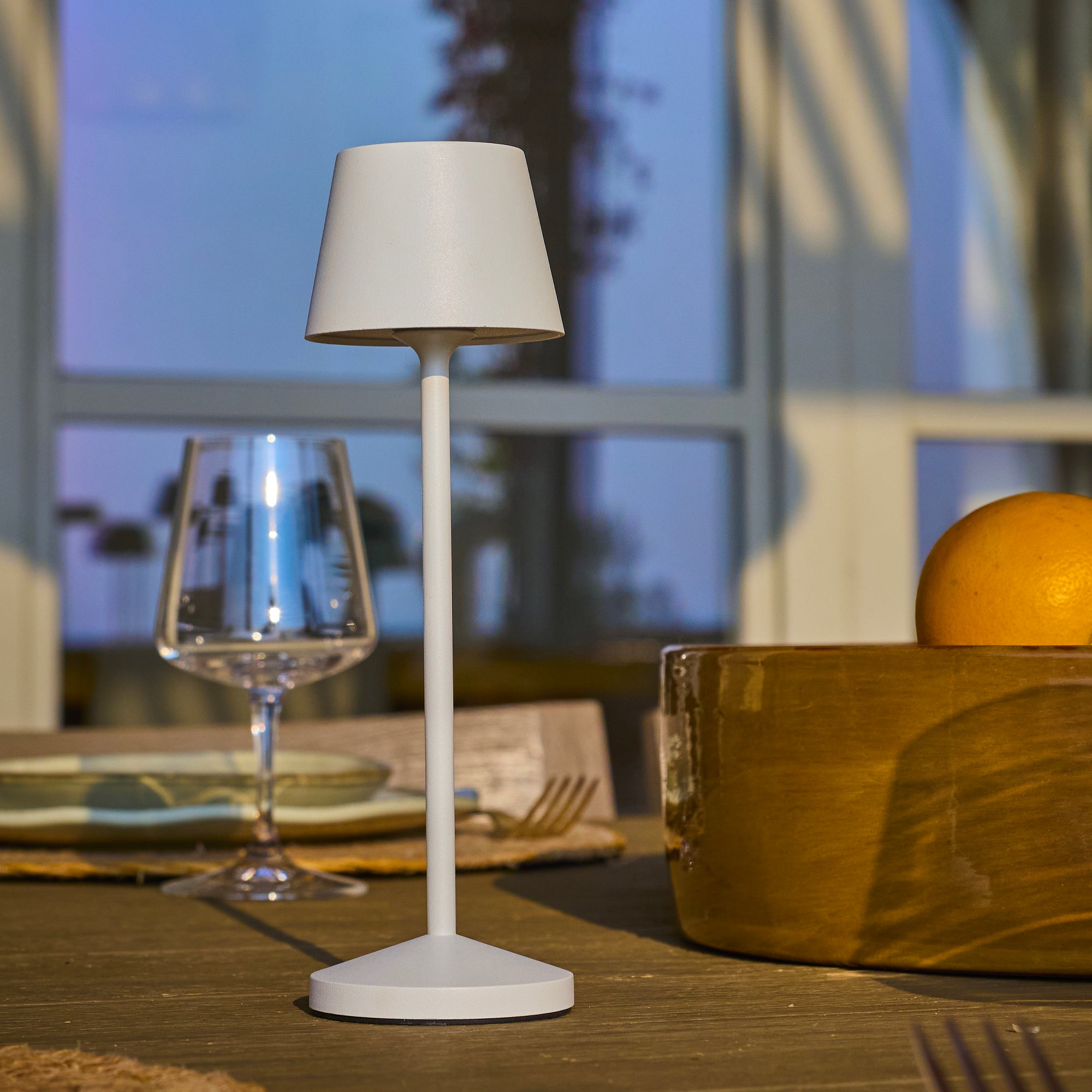 Red Deco Emily lampe sans fil blanche H25cm LED 3000K