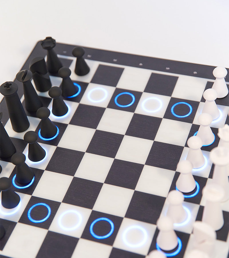 L'avant gardiste GoChess Mini échiquier intelligent connecté