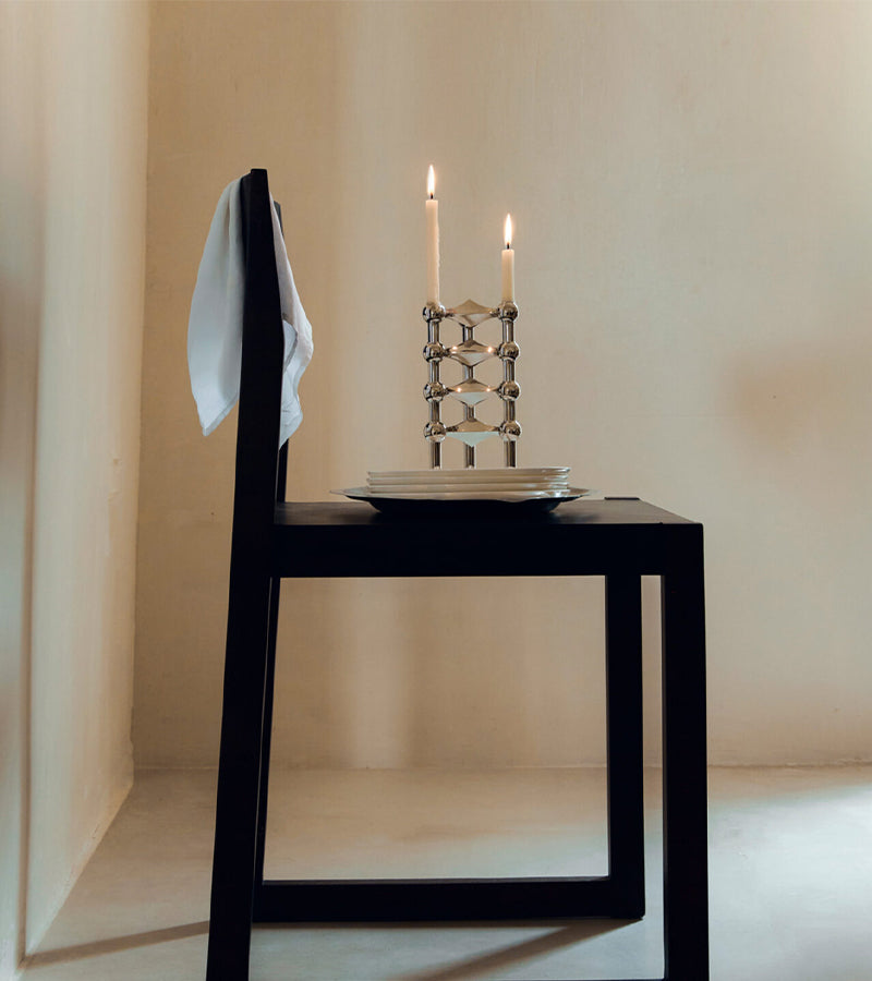 Stoff Nagel bougeoir et bougies design iconique