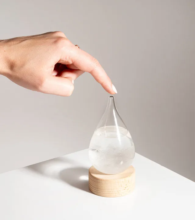 L'avant gardiste Baby Storm Glass météo verre décoratif